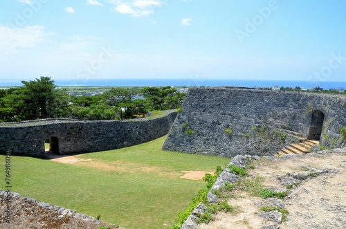 座喜味城跡 一の郭アーチ石門 photo