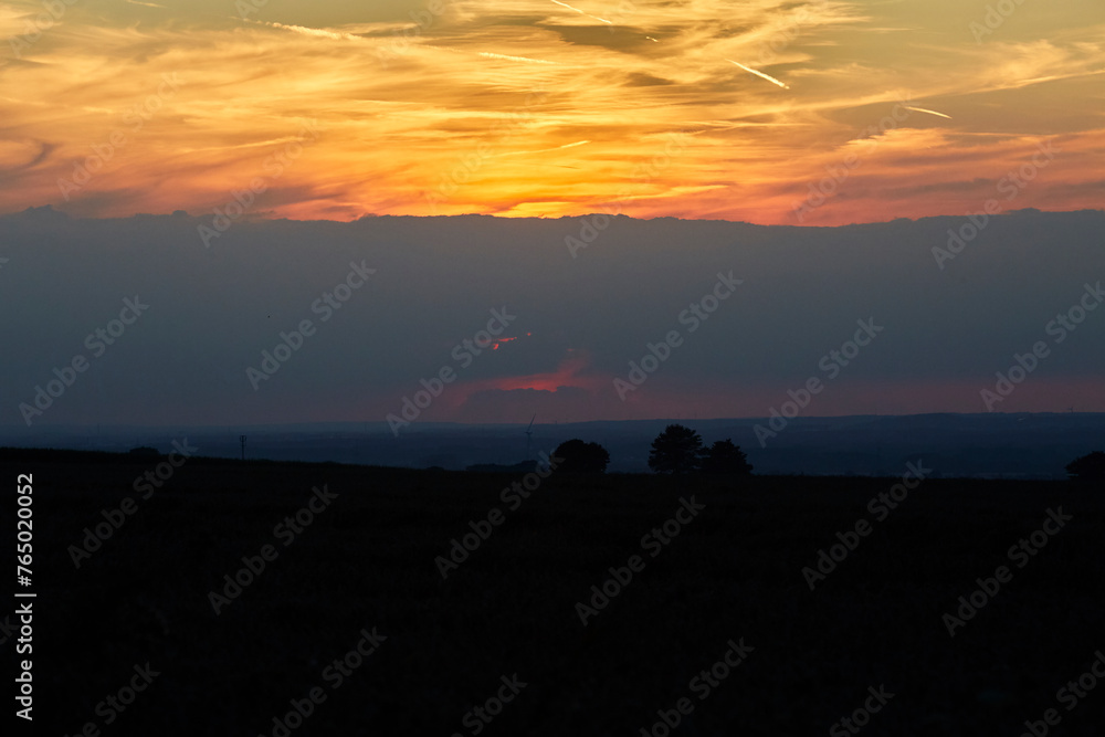 Sonnenuntergang am Haarstrang, Ense-Ruhne, Soester Börde, Kreis Soest, 2023 