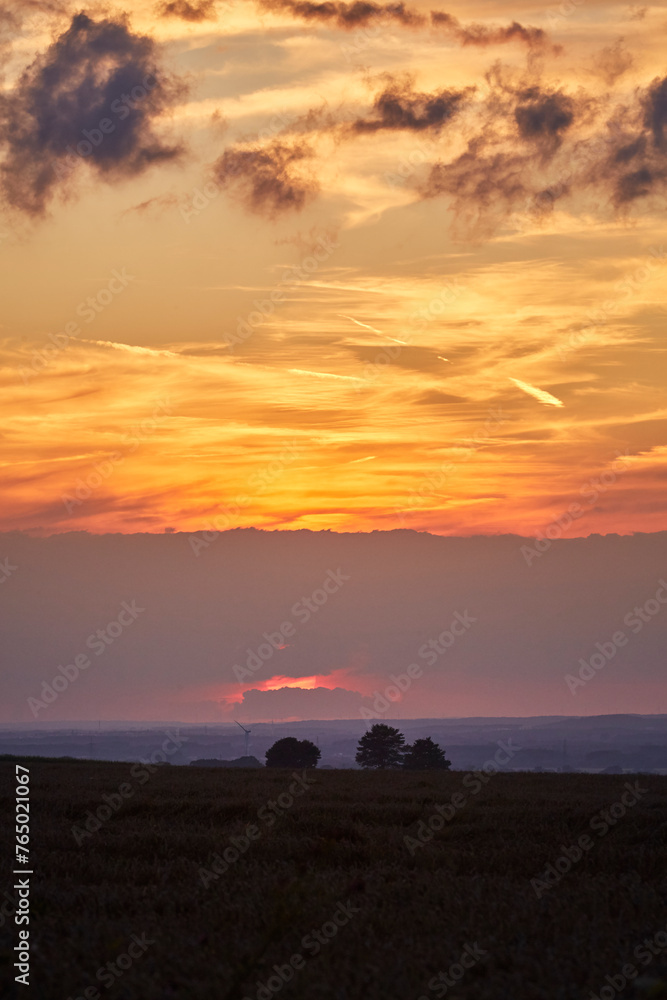 Sonnenuntergang am Haarstrang, Ense-Ruhne, Soester Börde, Kreis Soest, 2023 