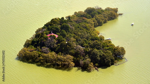 Ethiopia,Tana lake, 1830 mt. above sea level, it is the source of the Blue Nile. In the
lake there are many islands, above them and on the mainland it is rich in monasteries and churches.