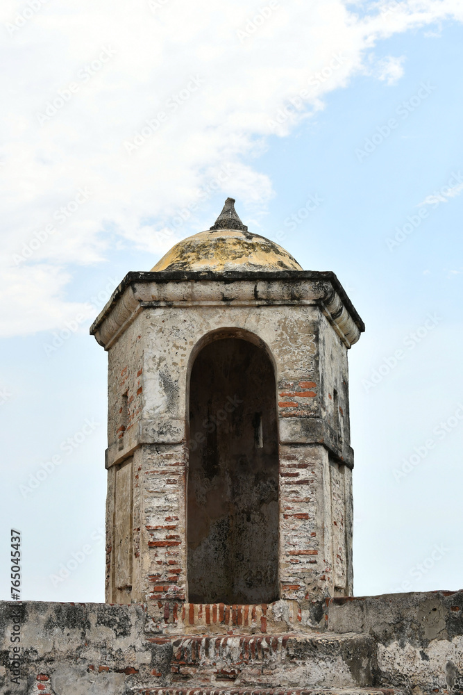 Torre de Vigilancia. Castillo San Felipe de Barajas. Cartagena de Indias, Colombia, toma vertical.