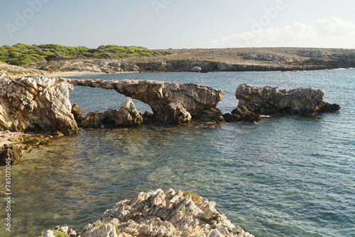 Arco ulisse cala rotonda favignana mar mediterraneo sicilia italia