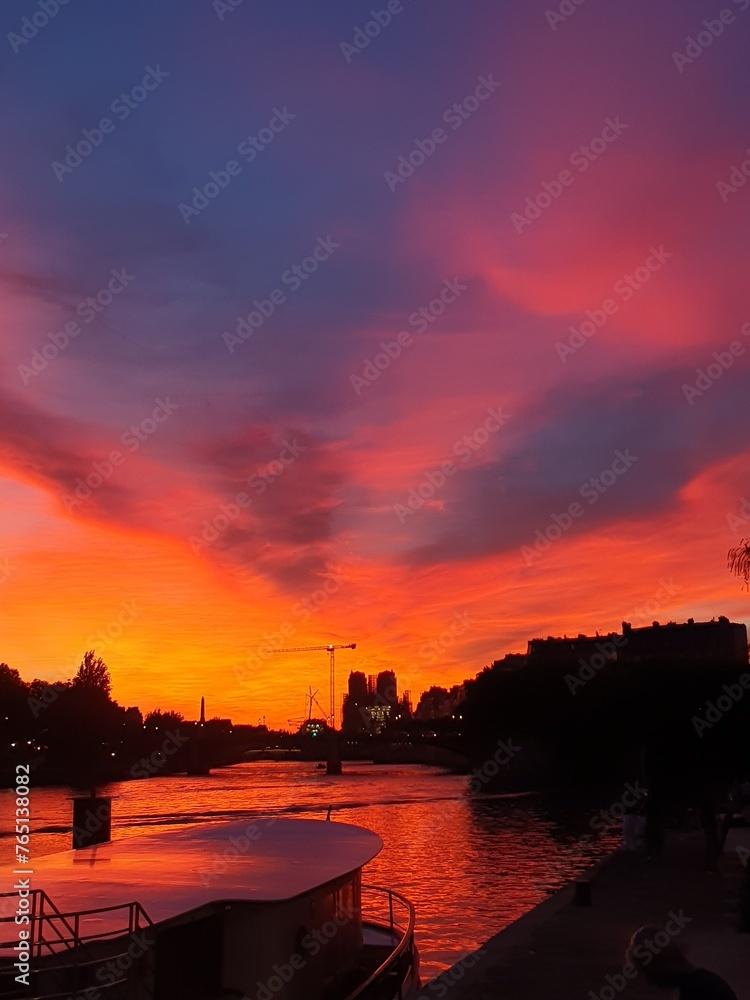 Fototapeta premium Sunset in Paris