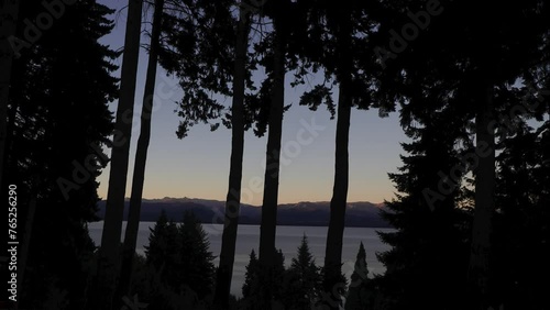 Atardecer en el lago Nahuel Huapi. Bariloche, parque nacional Nahuel Huapi. photo