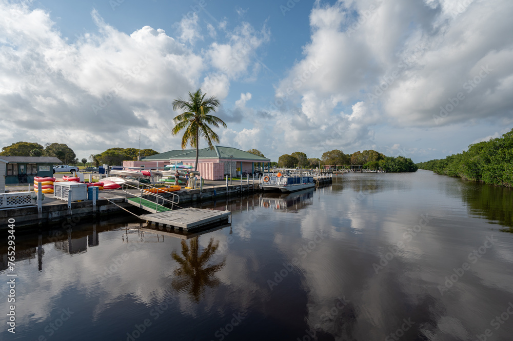 Fototapeta premium Flamingo Marina in Everglades National Park, Florida under sunny March cloudscape.
