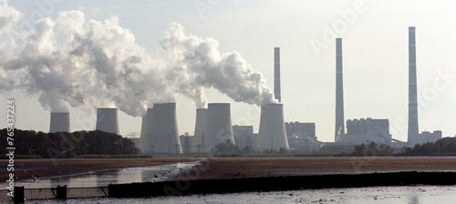 Jänschwalde lignite-fired power plant photo