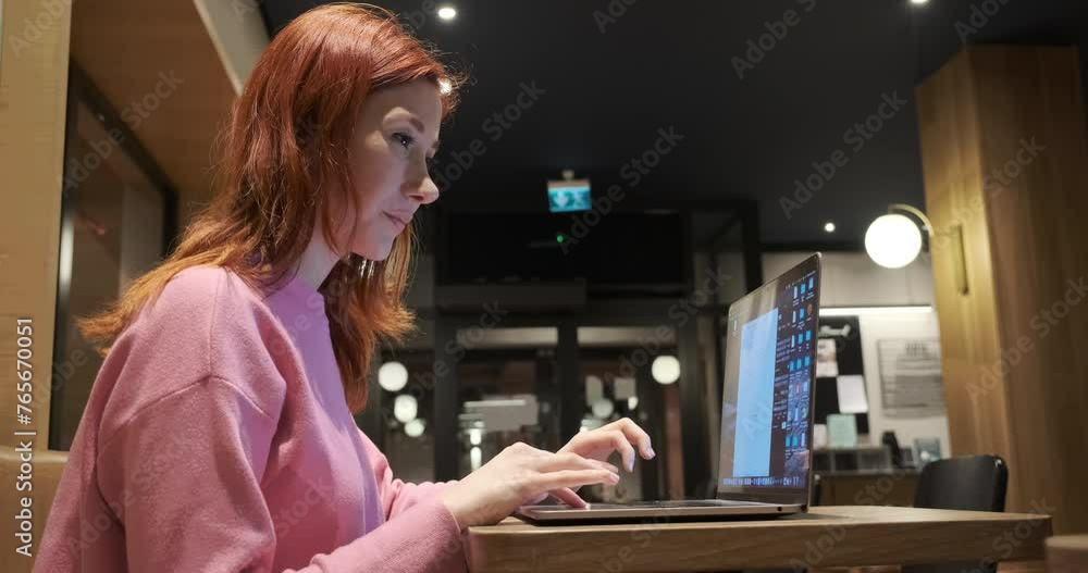 Taking their work outside the office walls, this modern professional increases productivity in a flexible environment. Develops by encouraging creativity and motivation Taking their work outside the office walls, this modern professional increases productivity in a flexible environment. Develops by encouraging creativity and motivation