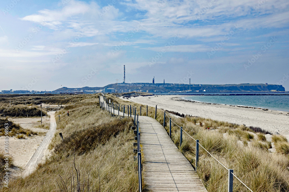 Helgoland Düne Holzweg am Strand