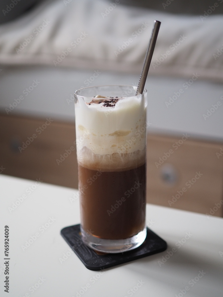 Mrożona kawa z bitą śmietaną Mrożona kawa z bitą śmietaną