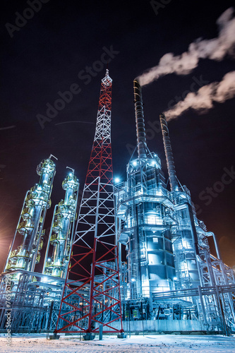 Wallpaper Mural night plant of energy hydrocarbons Torontodigital.ca