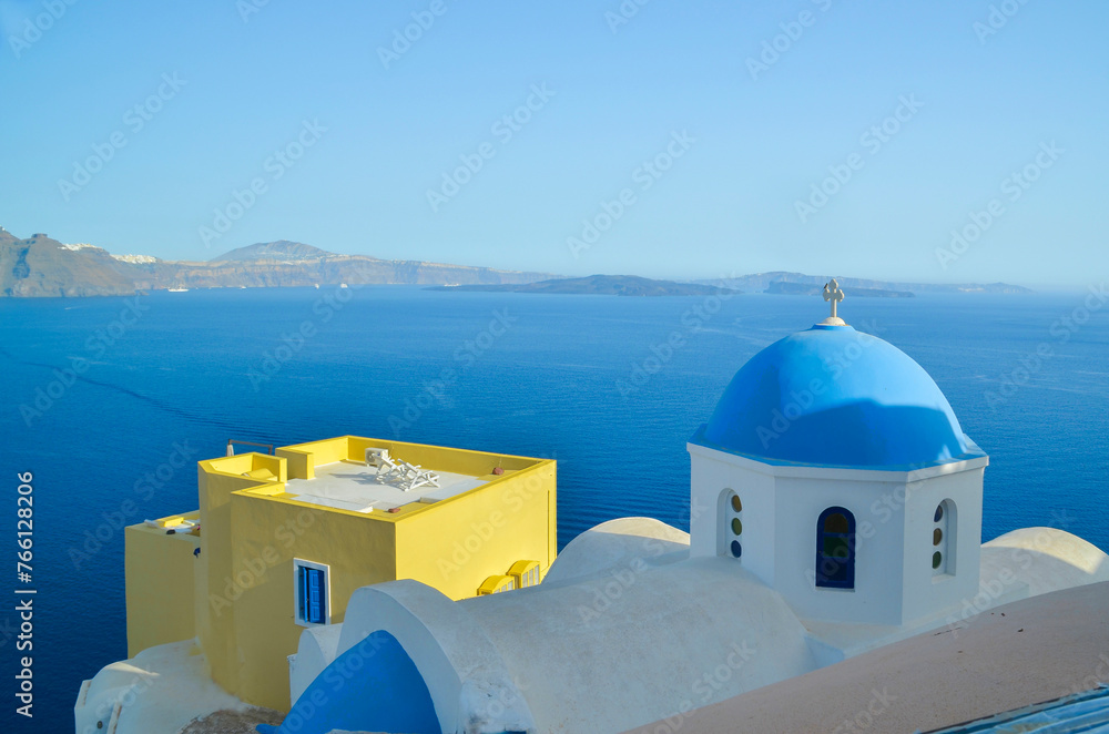 Fototapeta premium santorini oia city grreece view to the sea
