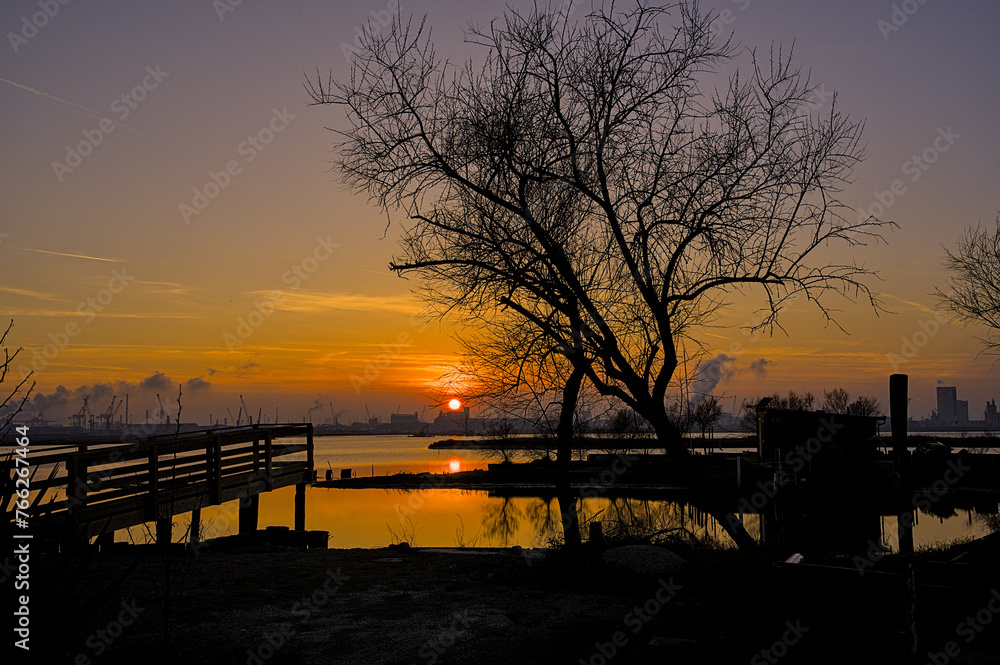 Obraz premium Sunset at Pialassa Piomboni (Marina di Ravenna, Italy)