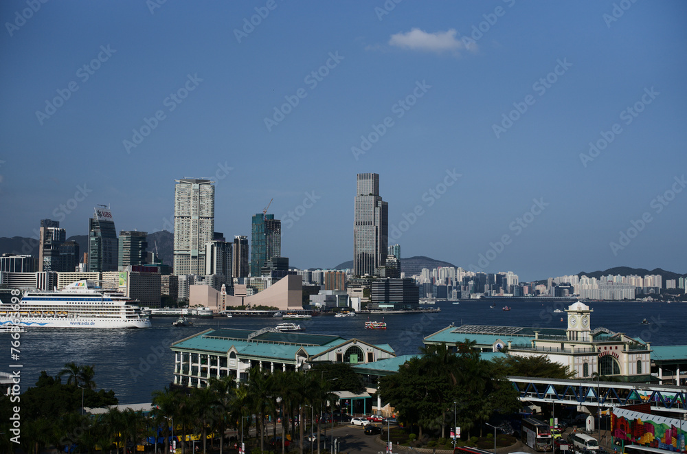 Naklejka premium city skyline at night