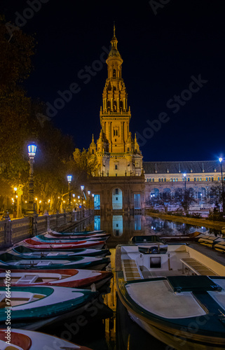 Torre norte de plaza España de Sevilla.