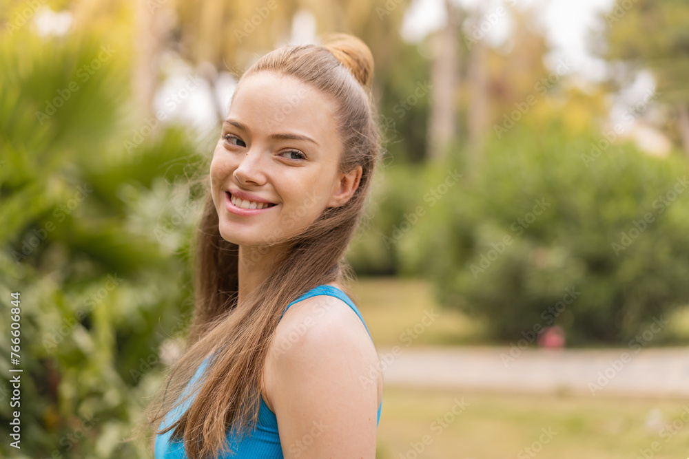 Naklejka premium Young pretty sport girl at outdoors . Portrait