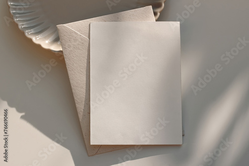 Quadro su tela Summer neutral wedding stationery