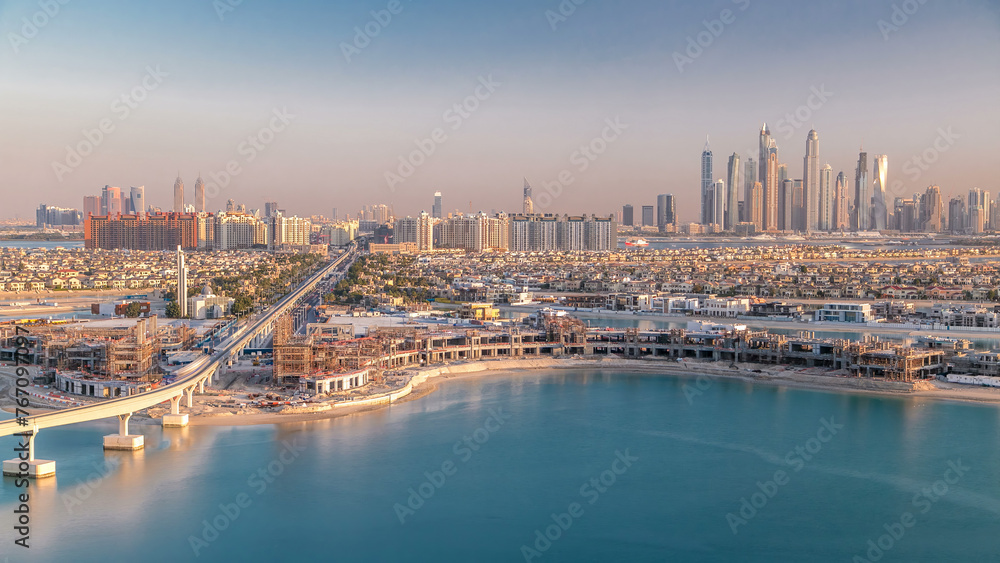 Fototapeta premium Jumeirah Palm island skyline timelapse in Dubai, UAE.
