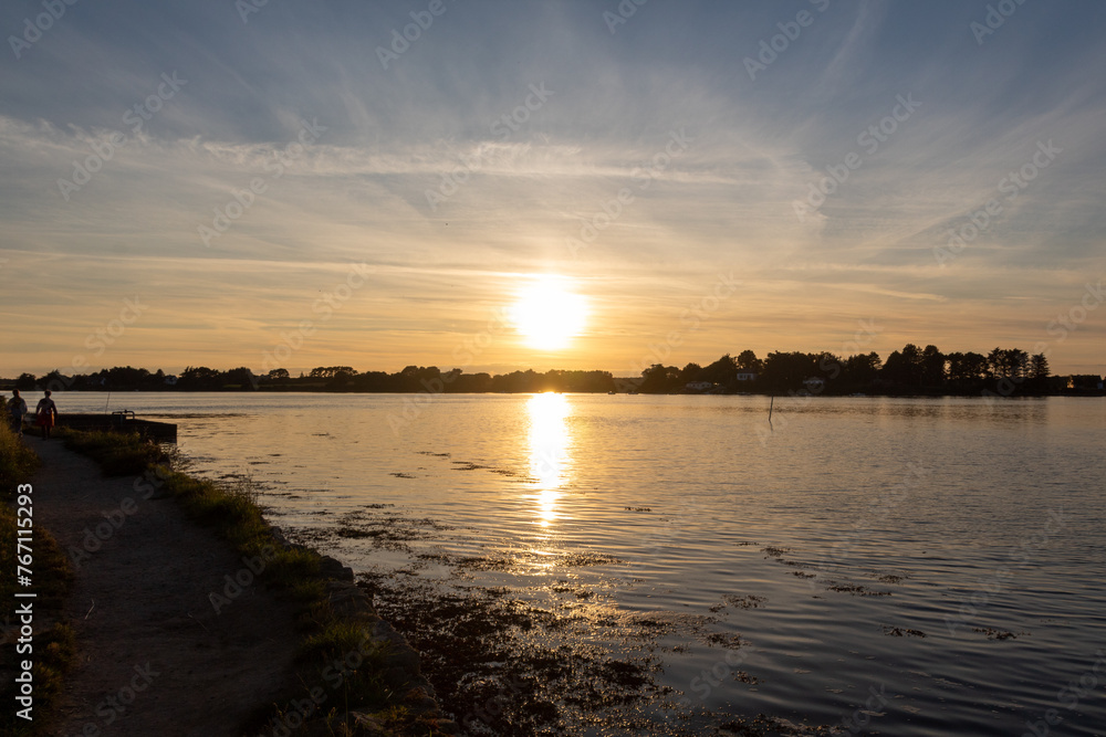 Naklejka premium sunset on the sea