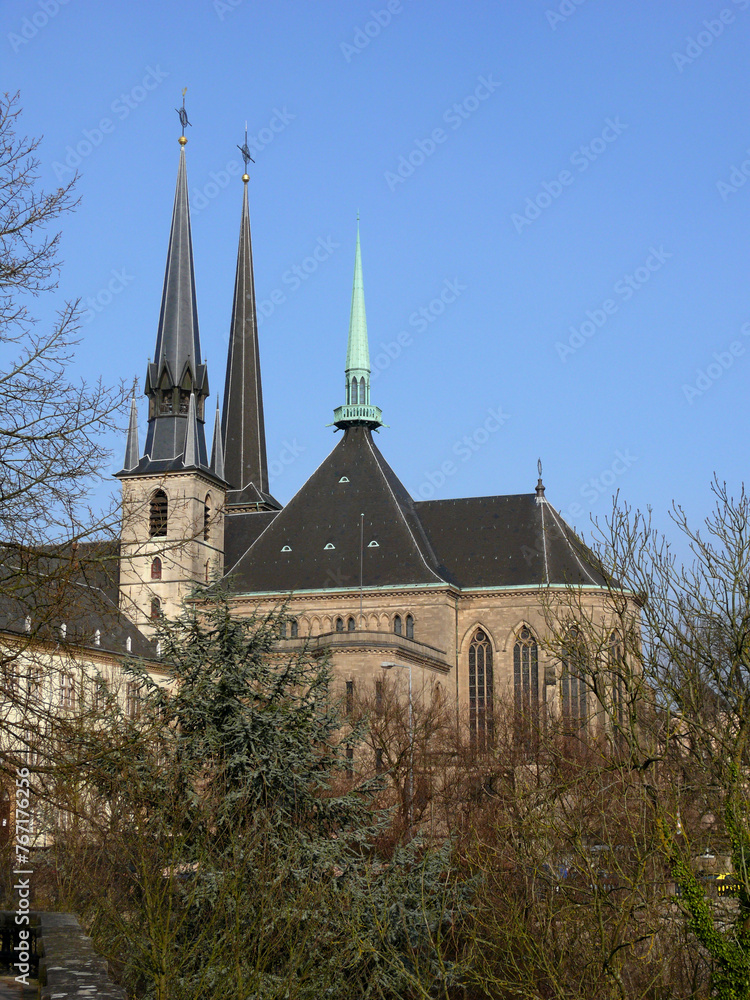 Blick zur Kathedrale Unserer Lieben Frau in Luxemburg-Stadt