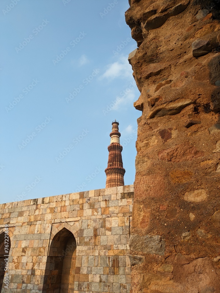 Daytime Picture of the famous historical place of Delhi - Qutub Minar