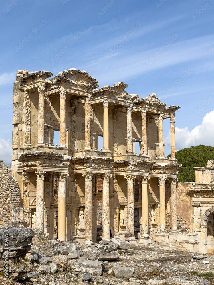 Fototapeta premium The Library of Celsus, Ephesus, Turkey , Ruins of ancient site Efes in Izmir, Turkey. Unesco heritage. Antique Greek culture and architecture