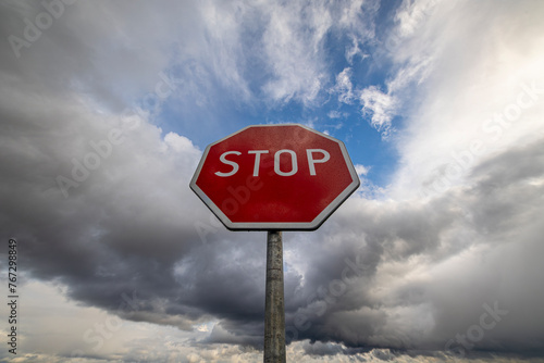 stop, znak drogowy © RobertM