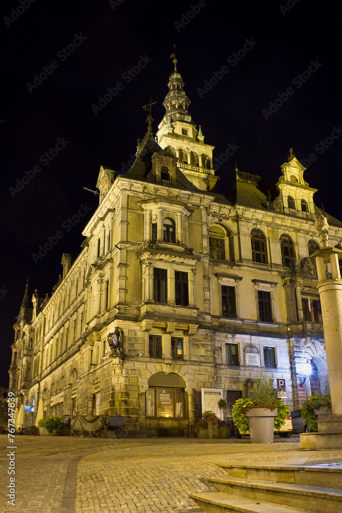 Fototapeta premium Night streets of the old town in Klodzko, Poland