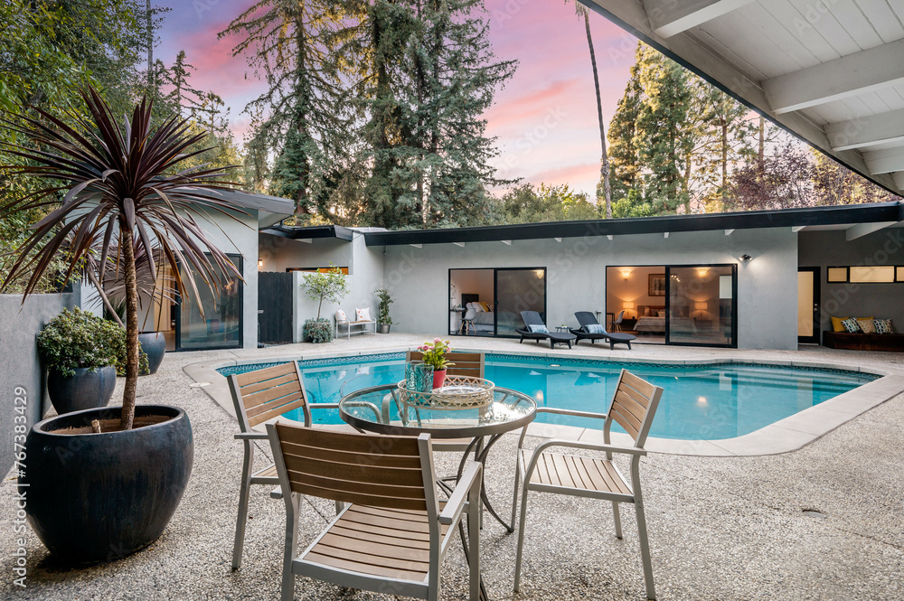 Fototapeta premium Exterior shot of a Modern home in Malibu