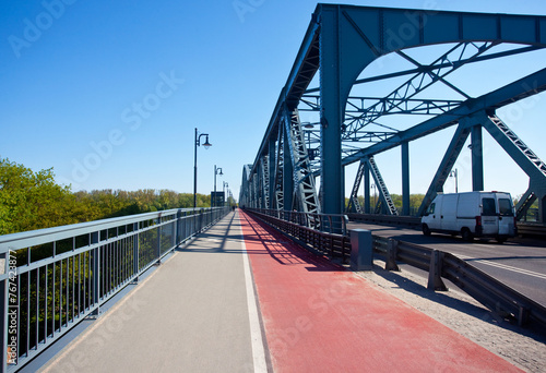 Most drogowy na rzece, Toruń, Poland