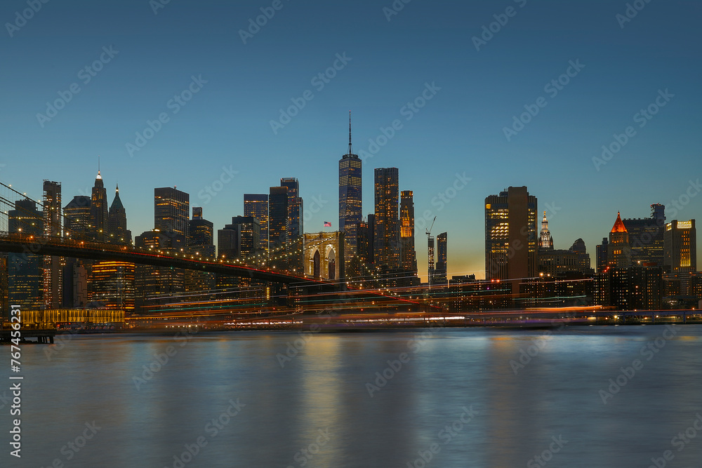 Naklejka premium Panorama New York City at night in monochrome