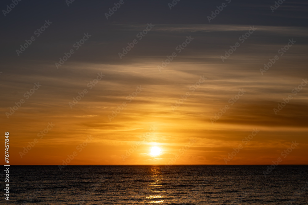 Fototapeta premium sunset over the sea