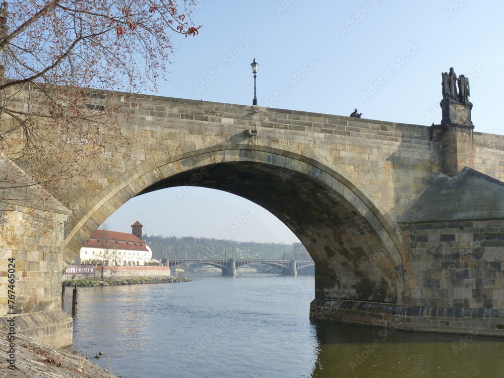 Pont fleuve Prague