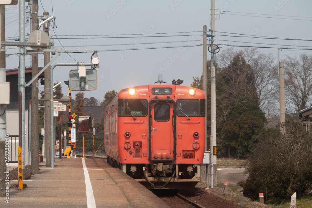昔ながらのディーゼル列車 昔ながらのディーゼル列車