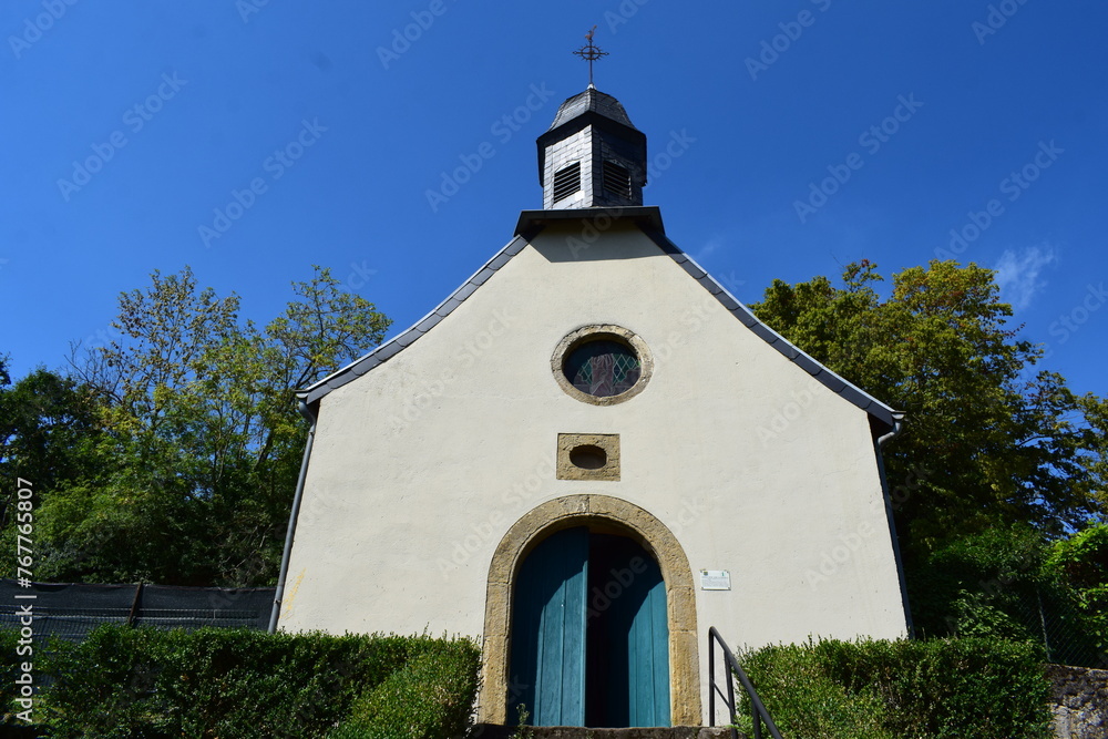 white chapel in Rodemack