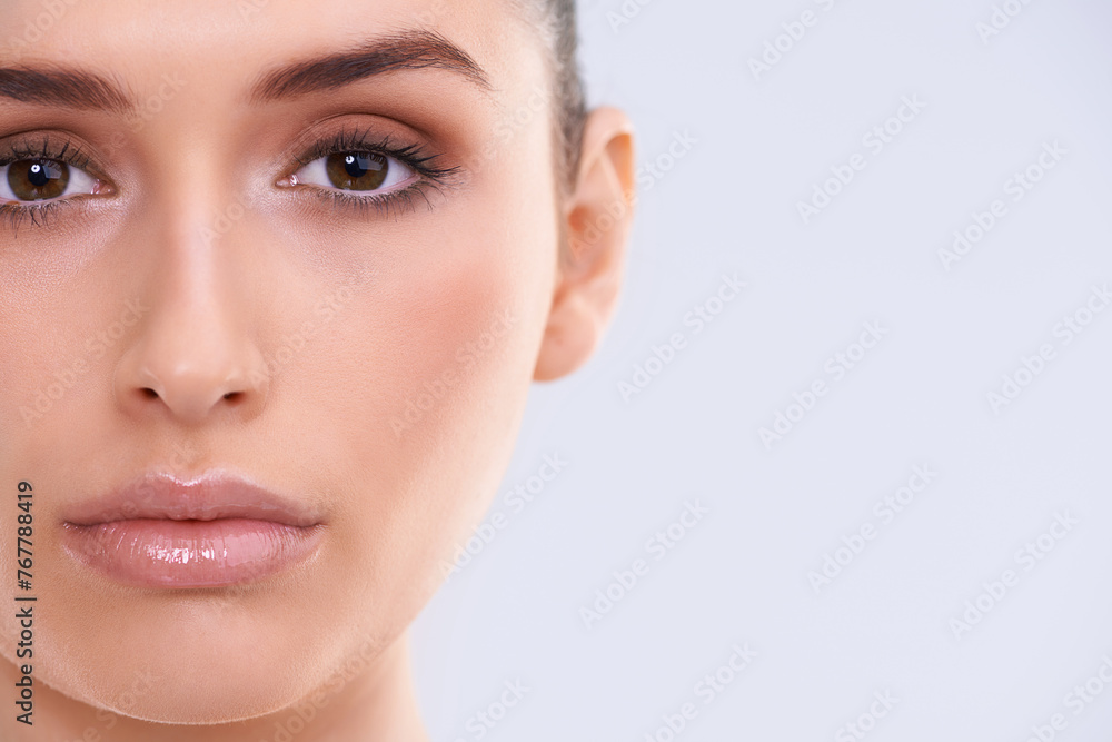 Beauty, cosmetics and portrait of woman with mockup, smile and benefits of skincare in studio. Dermatology, health and face of girl with natural makeup, glow and luxury skin care on white background Beauty, cosmetics and portrait of woman with mockup, smile and benefits of skincare in studio. Dermatology, health and face of girl with natural makeup, glow and luxury skin care on white background