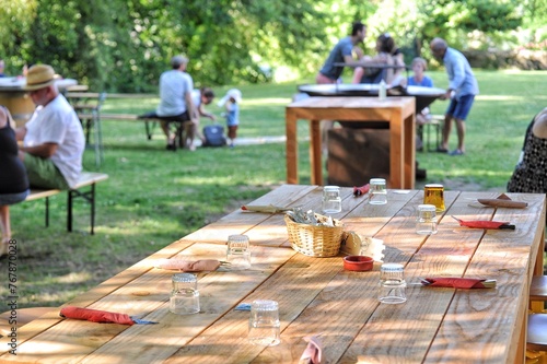 Table Guinguette