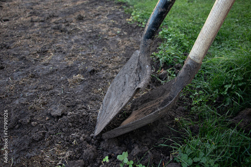 shovel and scoop - tools for digging