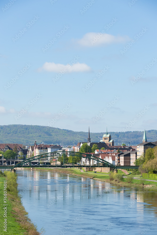 Fluss Weser in Minden als Panorama, NRW, Deutschland