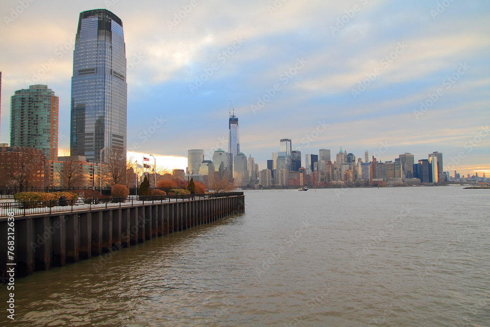 New York City. Wonderful panoramic view of Manhattan Midtown Skyscrapers  - obrazy, fototapety, plakaty 