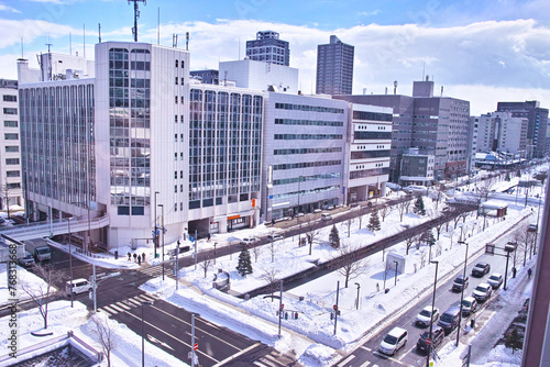 冬の北海道札幌市、創成川と二条市場方向の街並み
