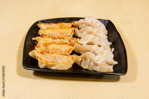 gyoza
