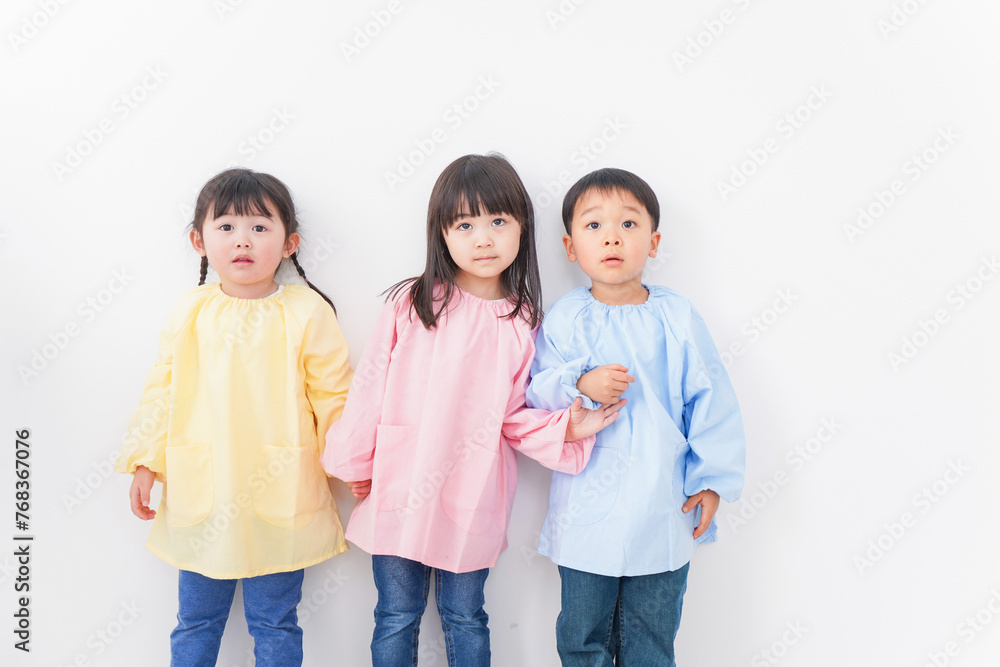 幼稚園・保育所・こども園で楽しく過ごす可愛い子供たち 幼稚園・保育所・こども園で楽しく過ごす可愛い子供たち