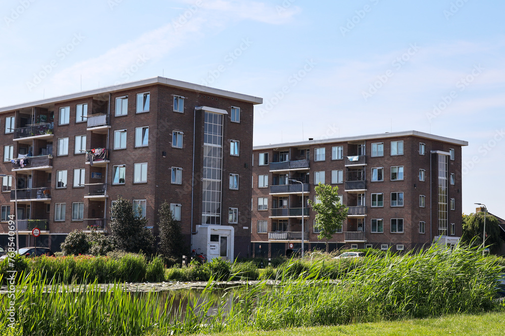 Small flats with houses in the 1950s neighbourhood of Moordrecht soon to be demolished
