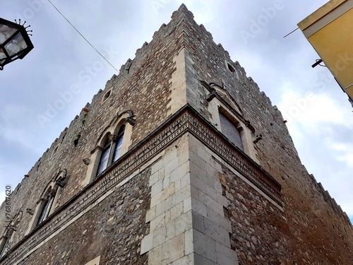 L'angolo del Palazzo Corvaja a Taormina. photo