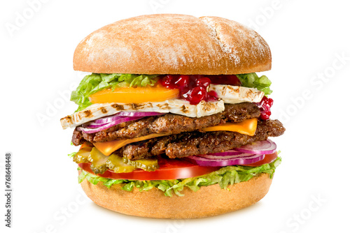 Smash Burger z grillowanym serem Brie, czerwoną cebulą, serem, pomidorami, ogórkiem konserwowym, sałatą i sosem żurawinowym.