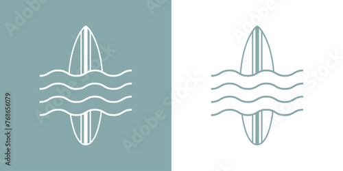 Logo club de surf. Silueta de tabla de surf lineal con olas de mar