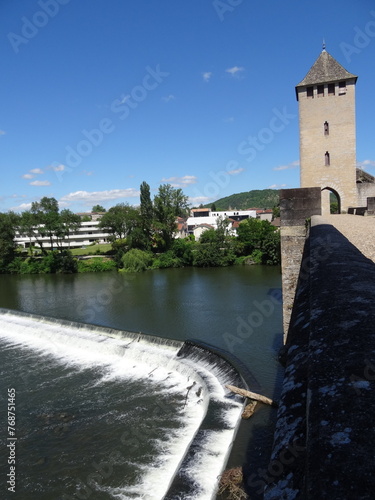 Occitanie, la ville de Cahors et le Pont de Valentré