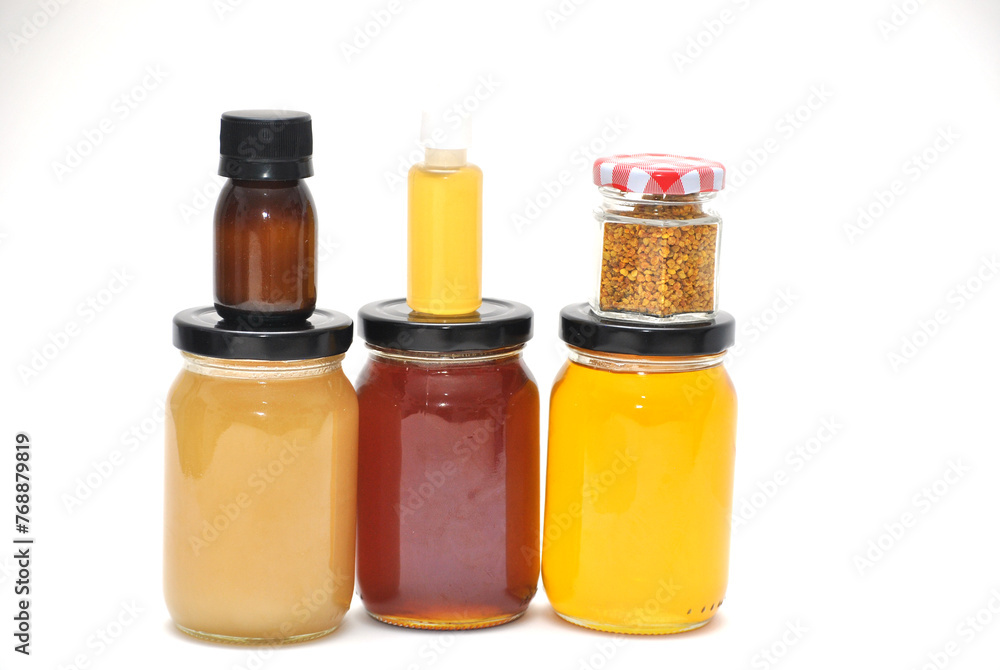 Natural Treasure of Southern Mexico: Bee Honey, Pollen and Pure Royal Jelly Natural Treasure of Southern Mexico: Bee Honey, Pollen and Pure Royal Jelly