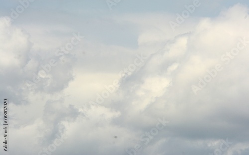 Fototapeta Naklejka Na Ścianę i Meble -  photo of wavy white sky background
