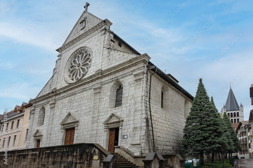 Fototapeta premium Roman Catholic Annecy Cathedral (Cathedrale Saint-Pierre d'Annecy), is a national monument. Annecy Cathedral was erected at the beginning of the 16th century. Annecy, France.